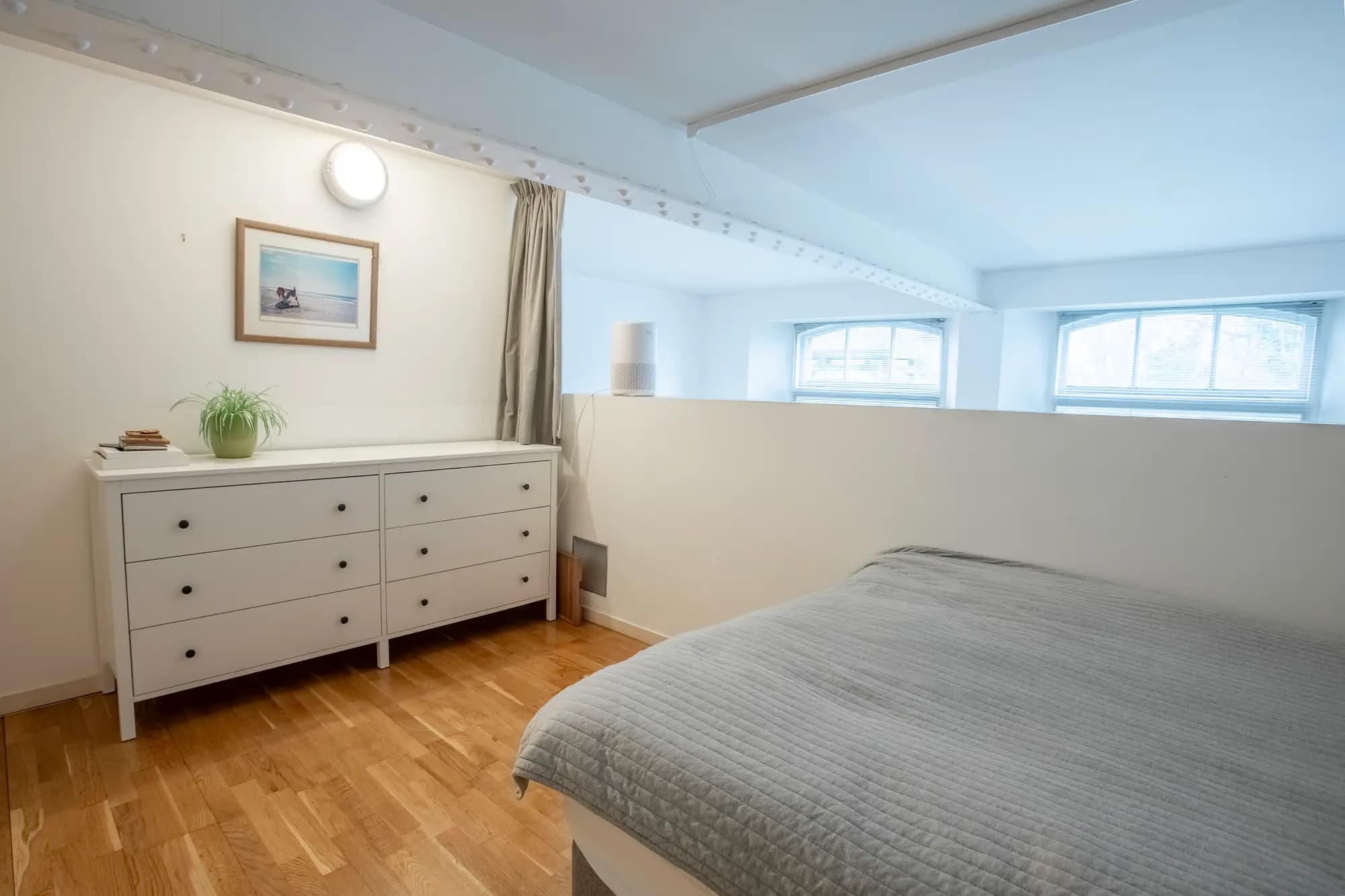 property photo 13 of 17