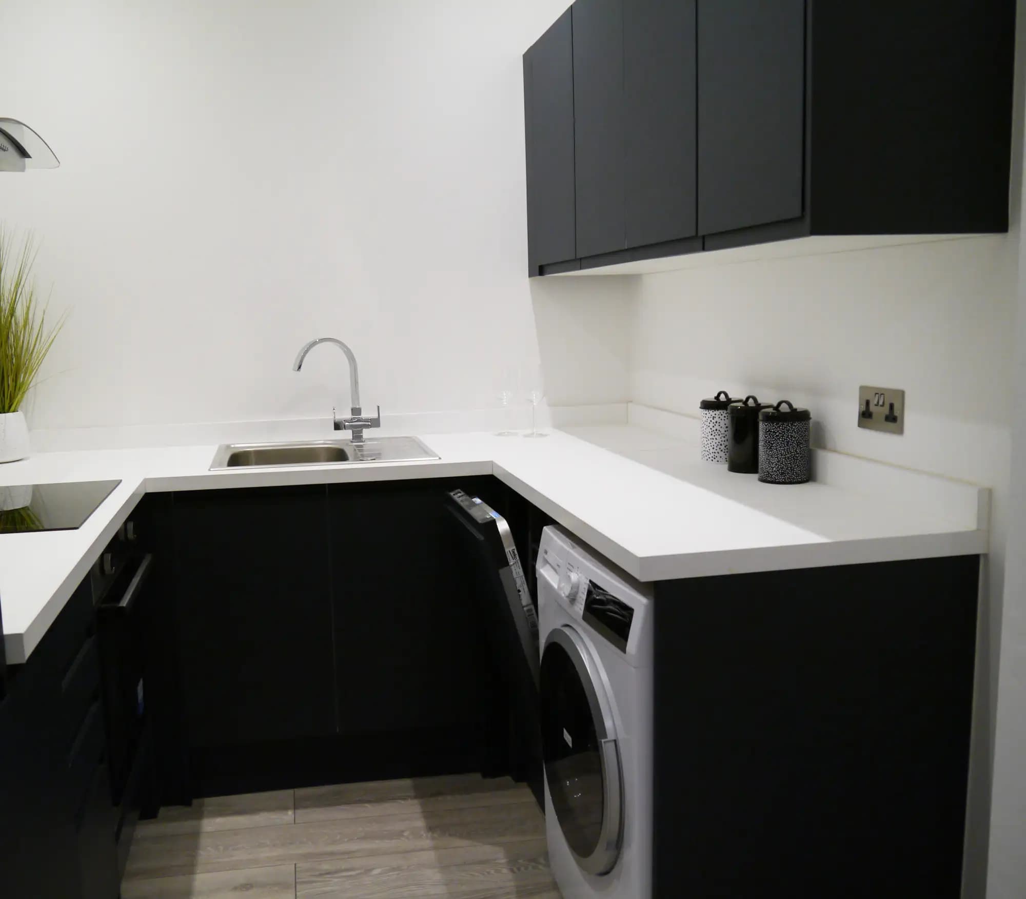 property photo 16 of 34