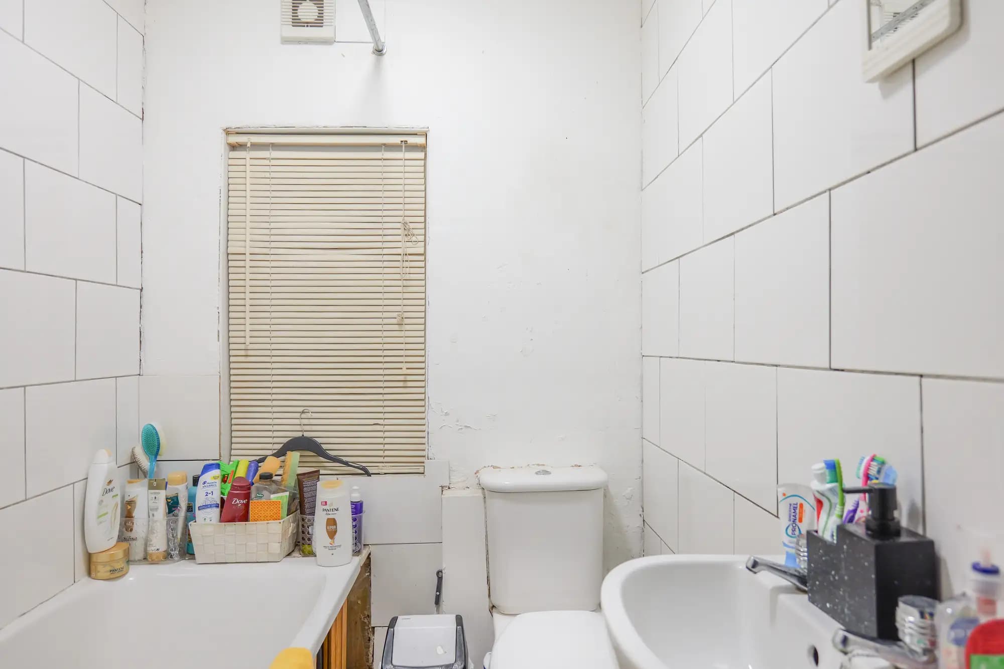 property photo 8 of 16