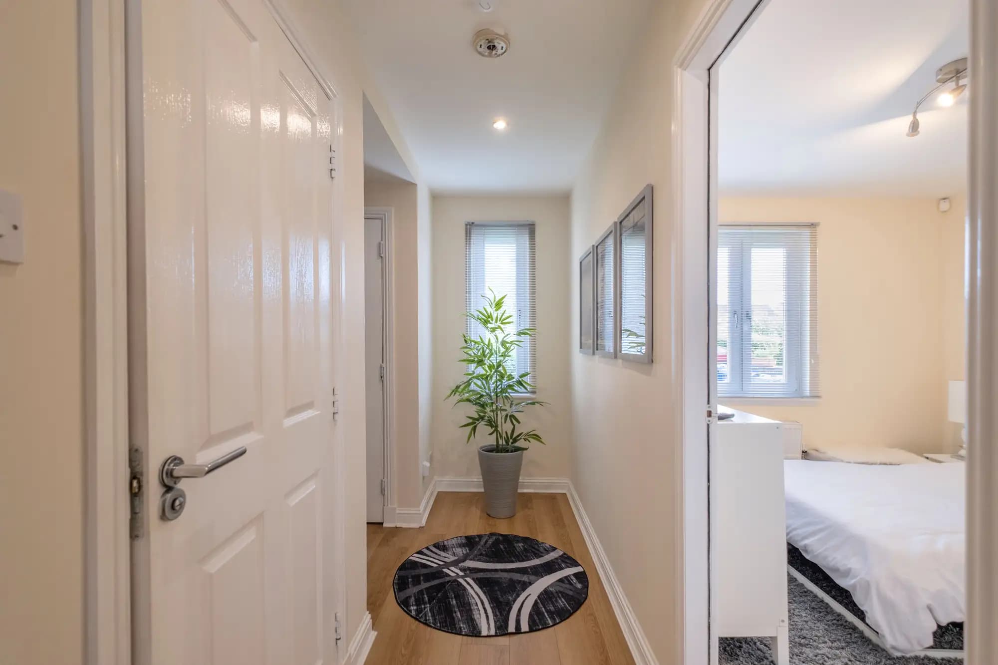 property photo 22 of 28