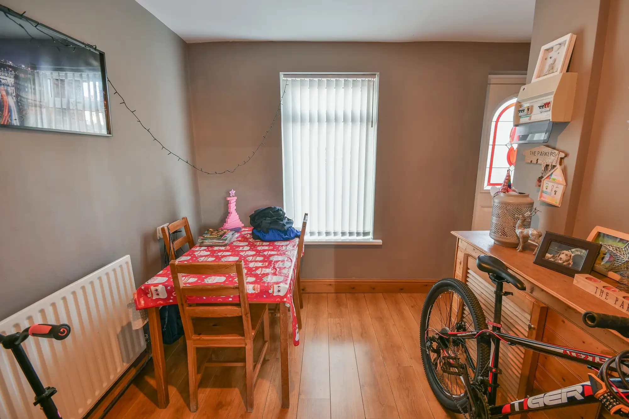 property photo 6 of 19