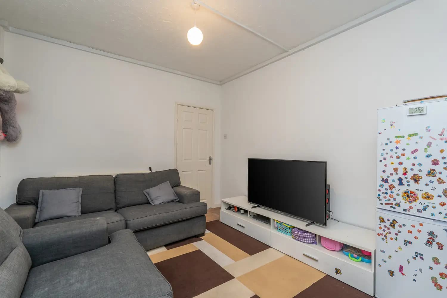 property photo 4 of 19