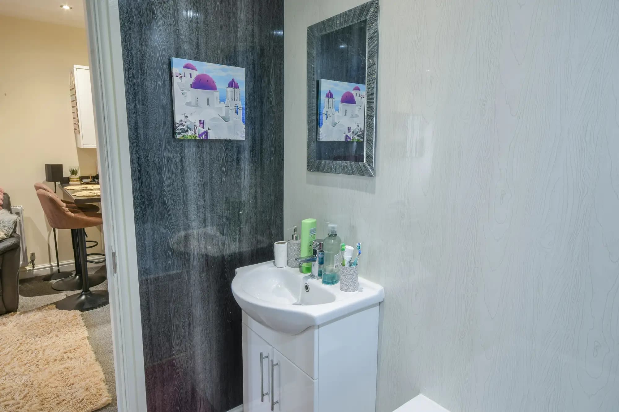 property photo 7 of 13