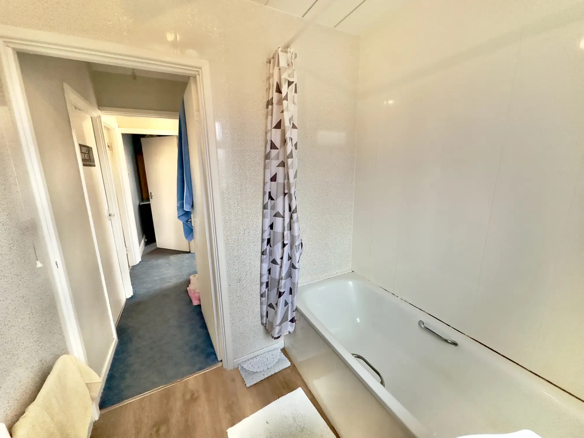 property photo 14 of 31