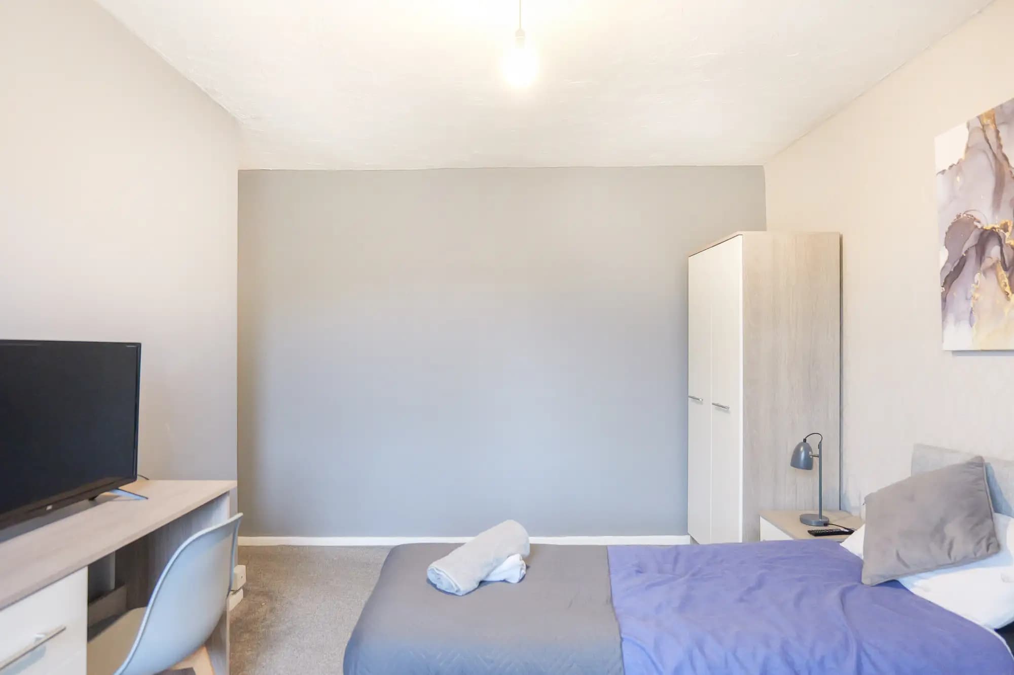 property photo 11 of 26