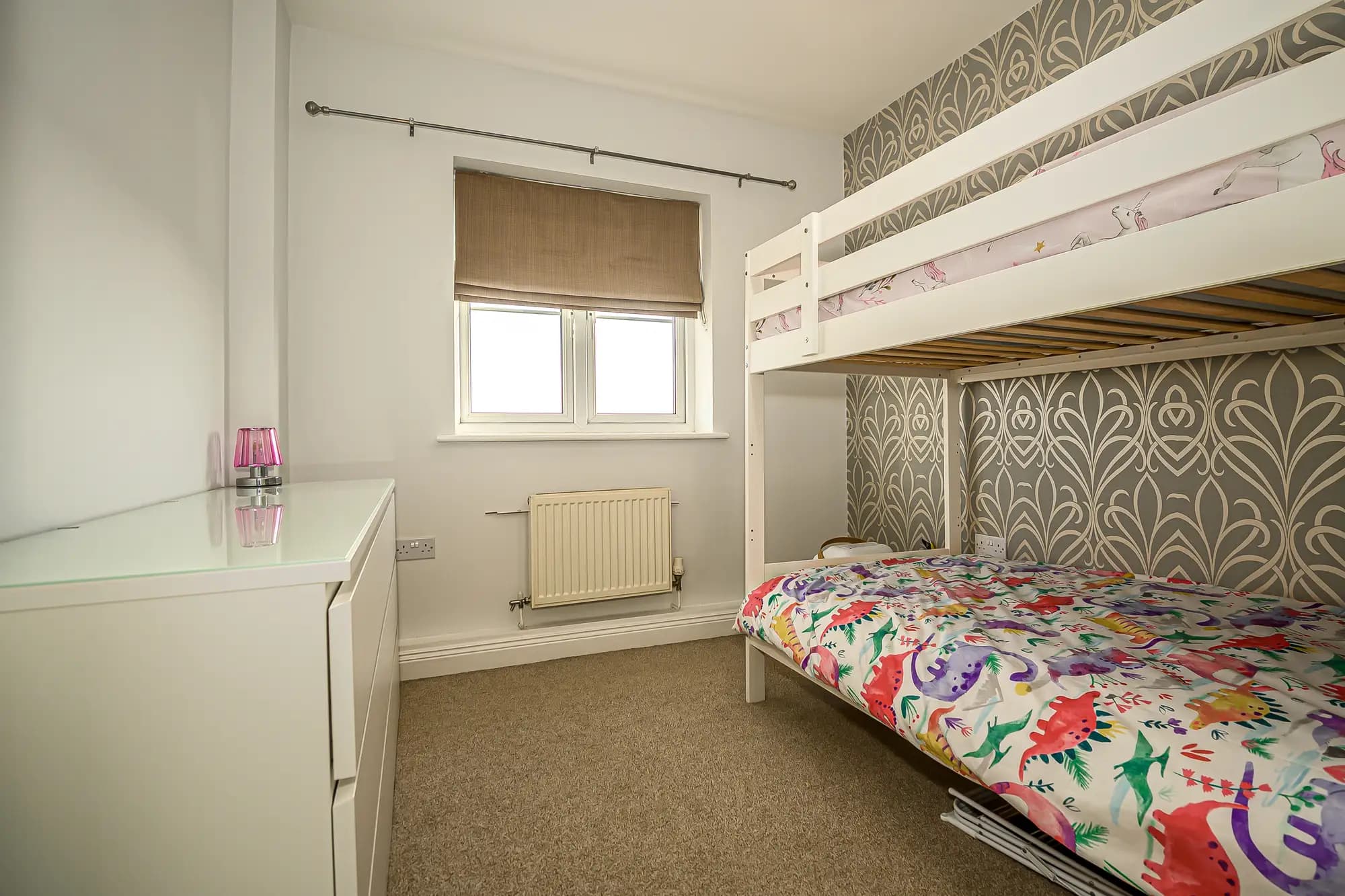 property photo 11 of 18