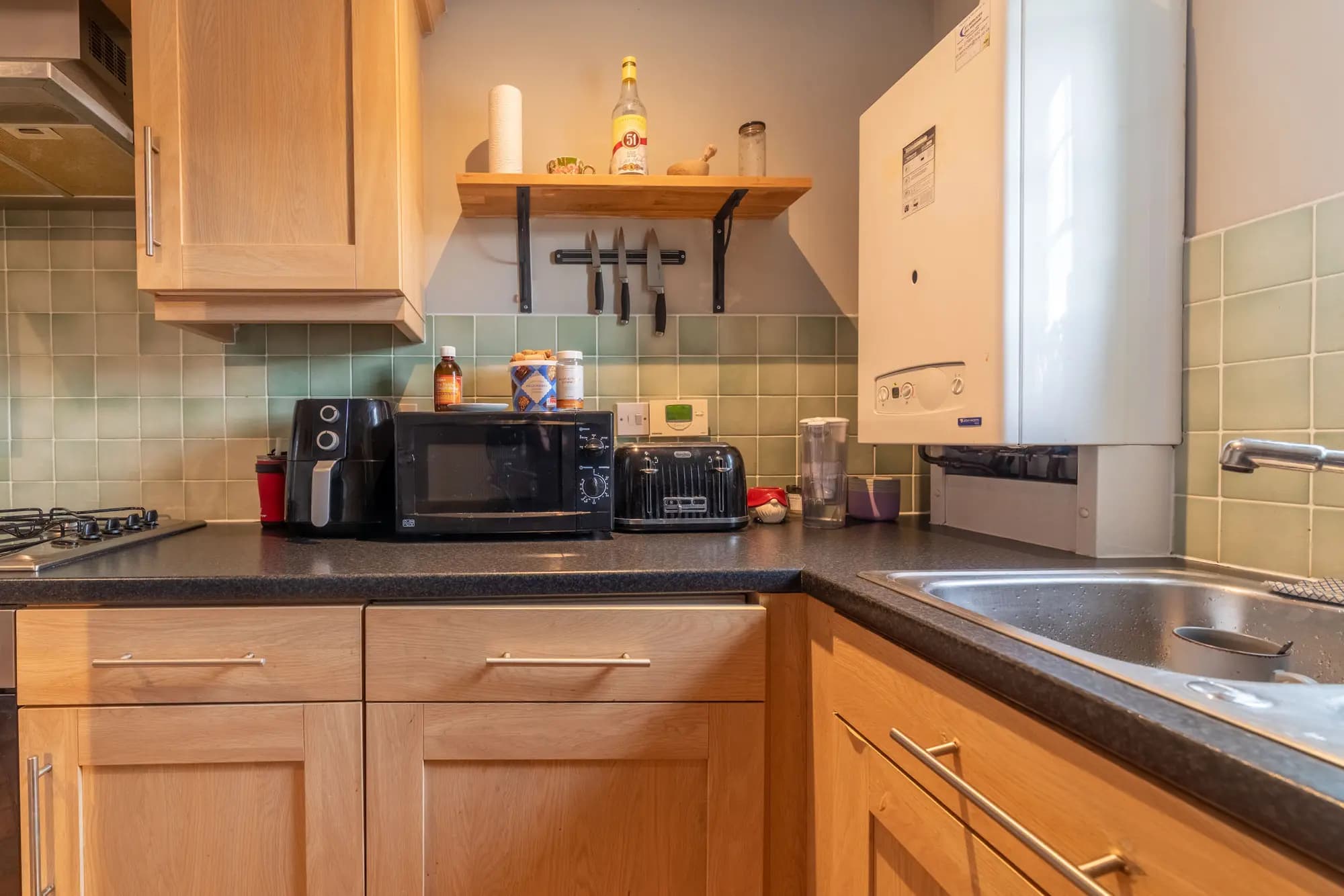 property photo 6 of 17