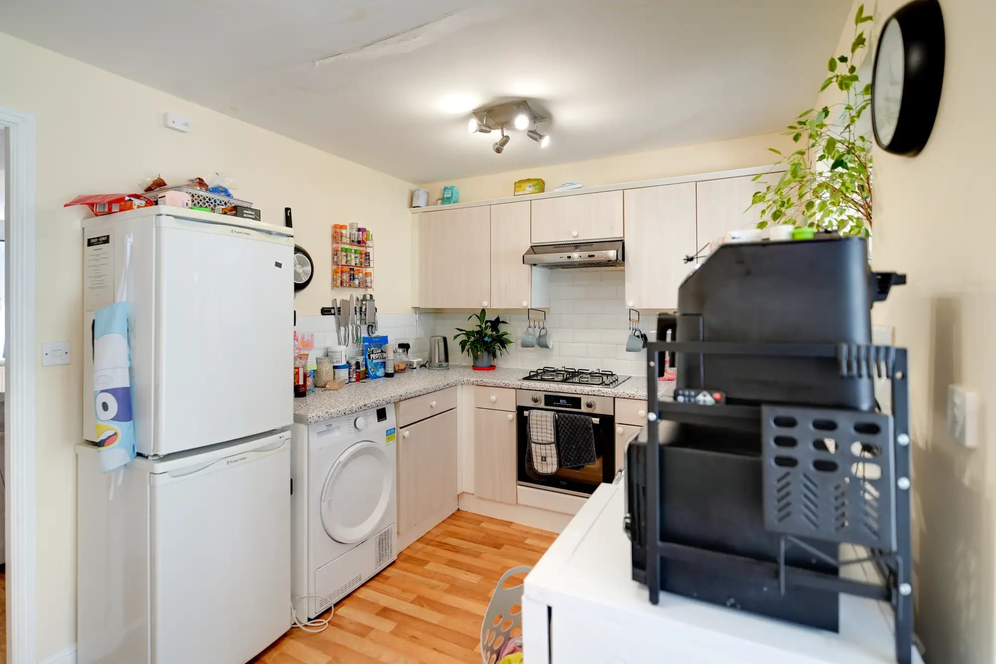 property photo 5 of 21