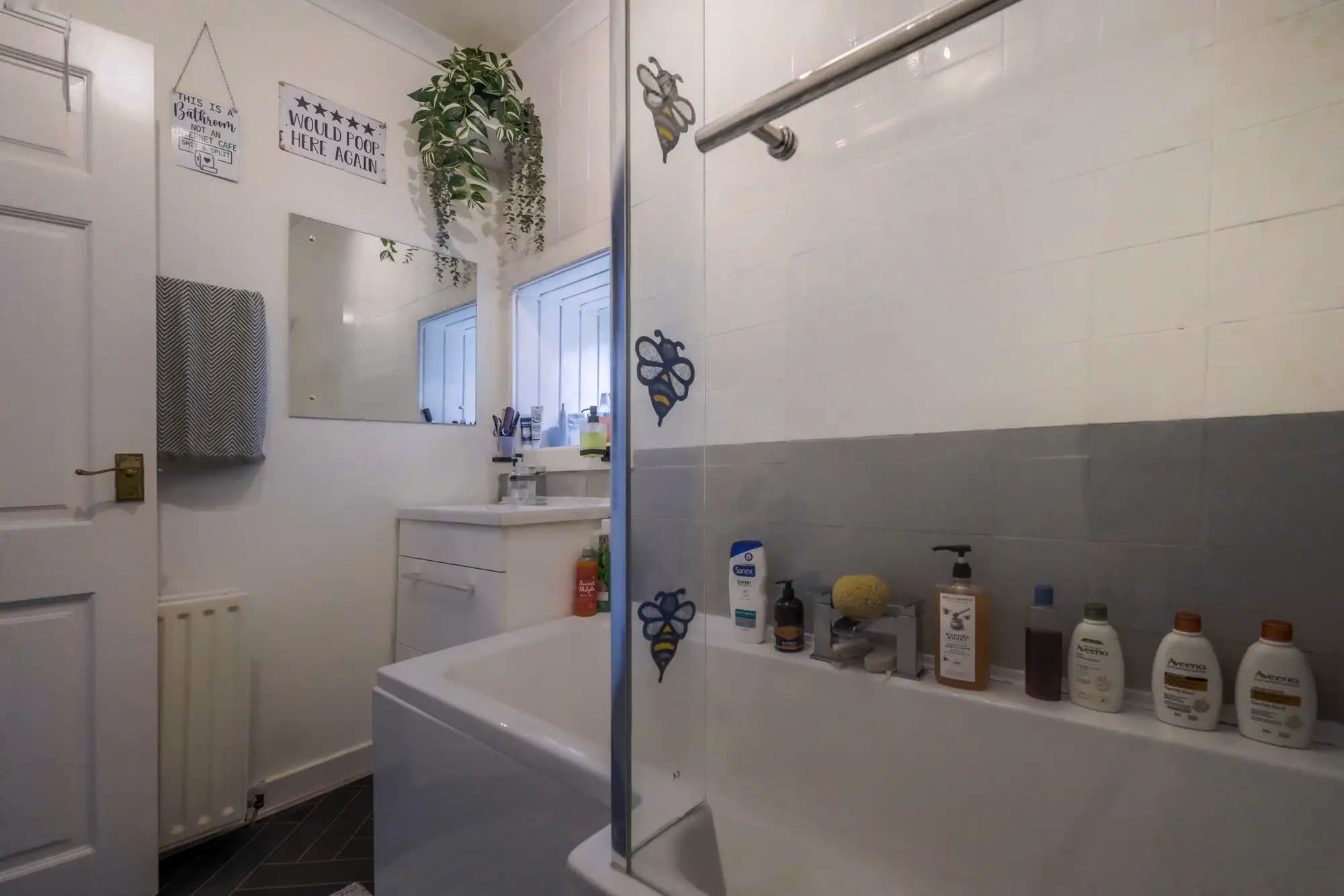 property photo 16 of 37