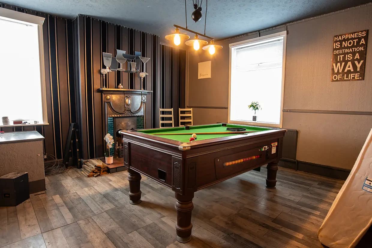 property photo 9 of 58