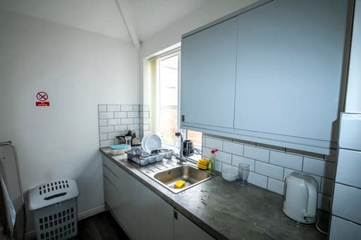 property photo 3 of 30