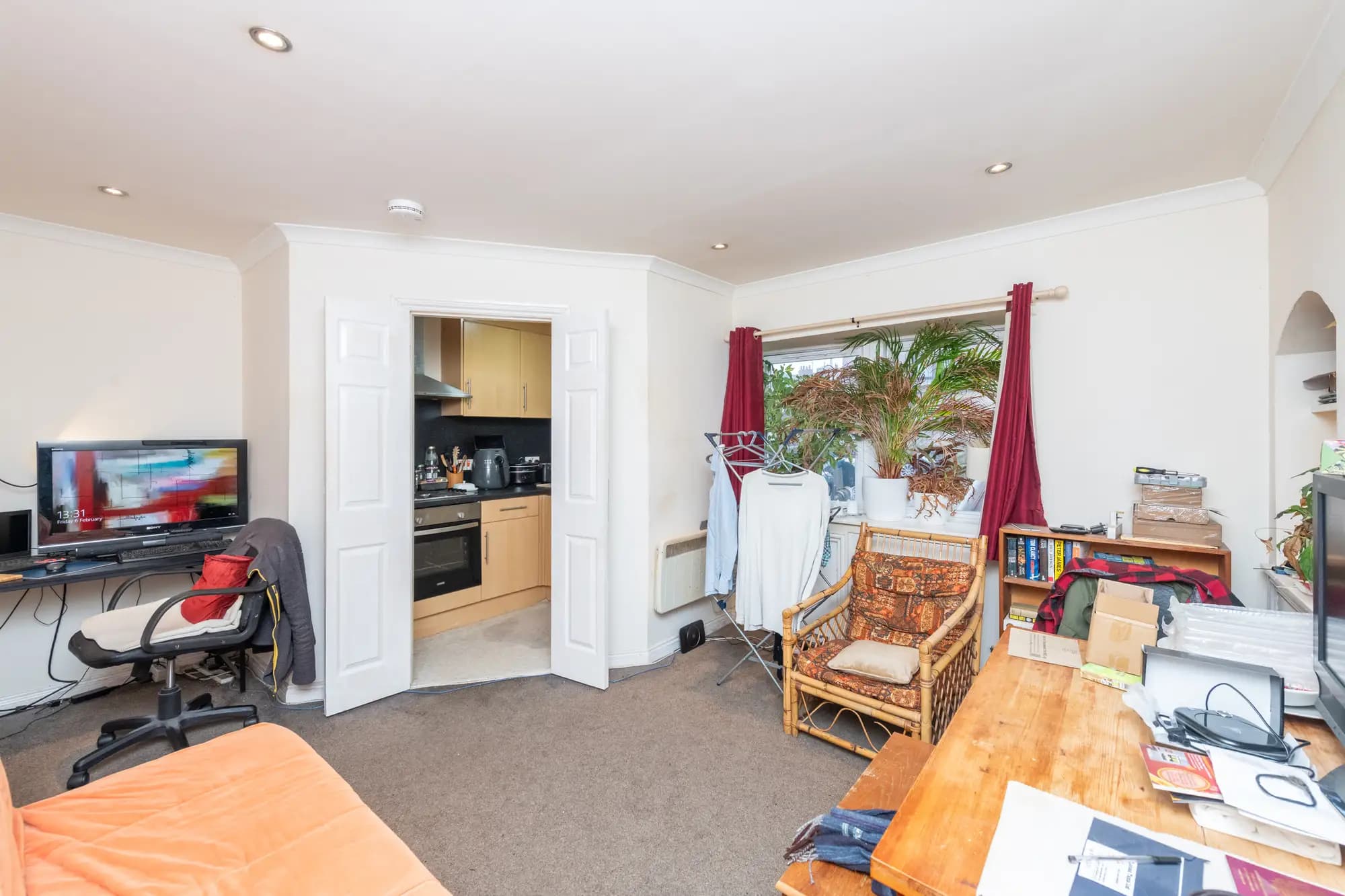 property photo 4 of 22