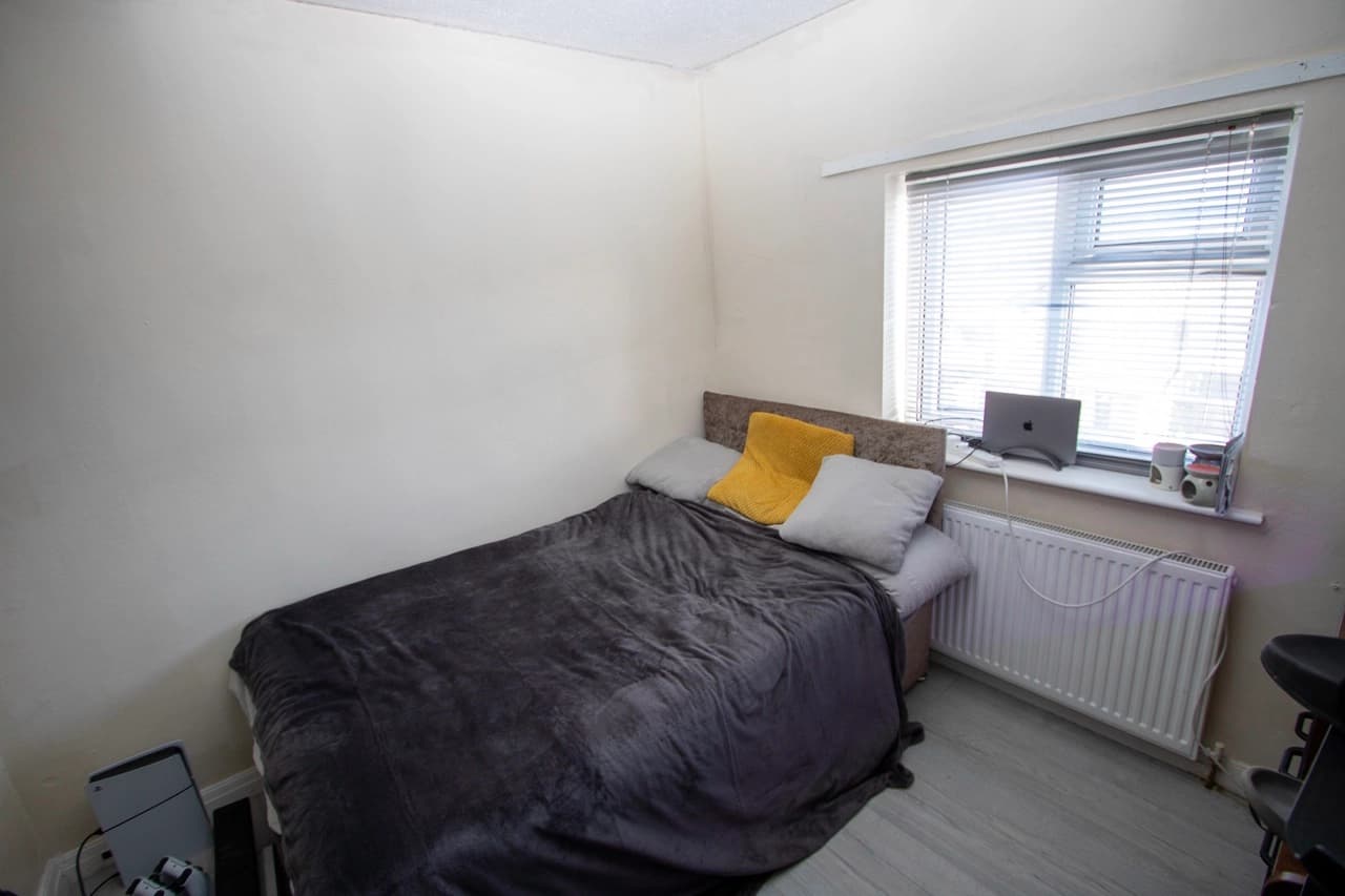 property photo 14 of 19