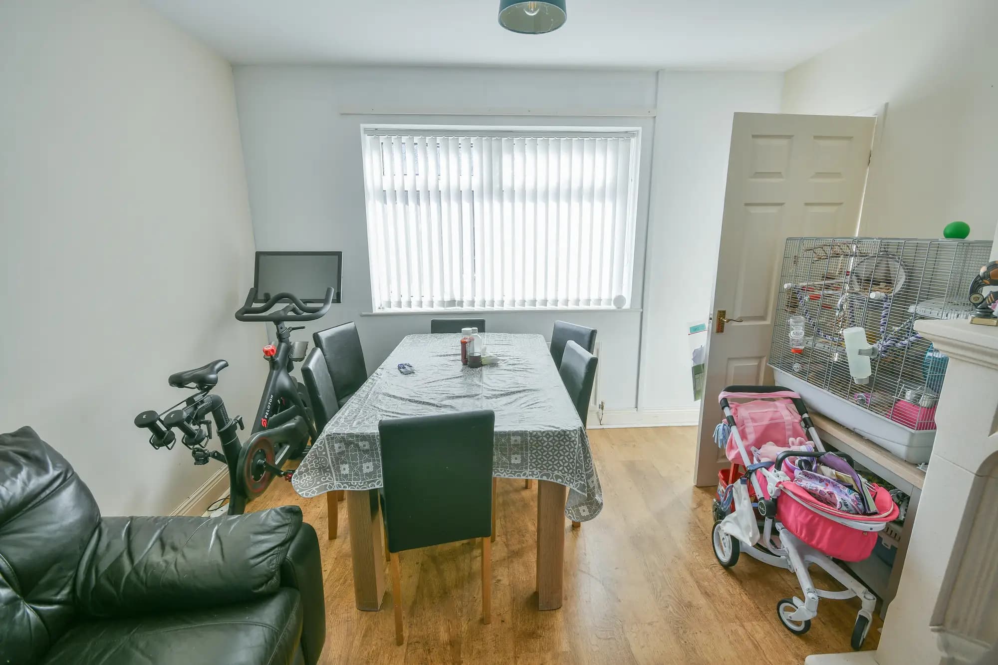 property photo 4 of 19