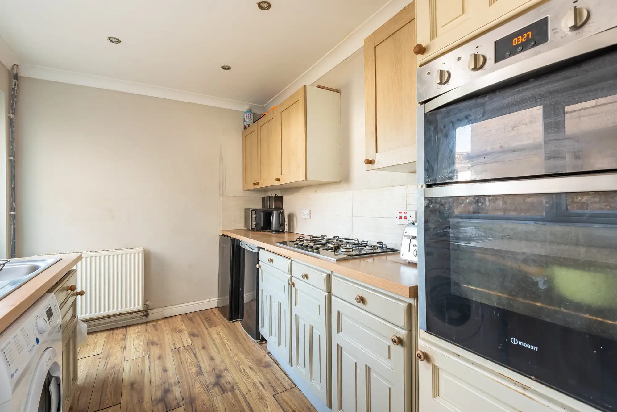property photo 8 of 42