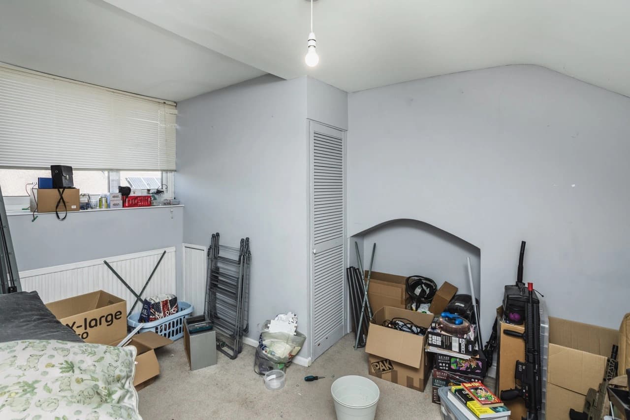 property photo 15 of 22