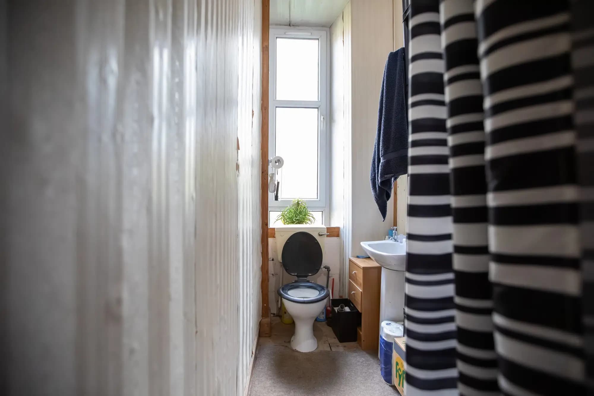 property photo 9 of 13