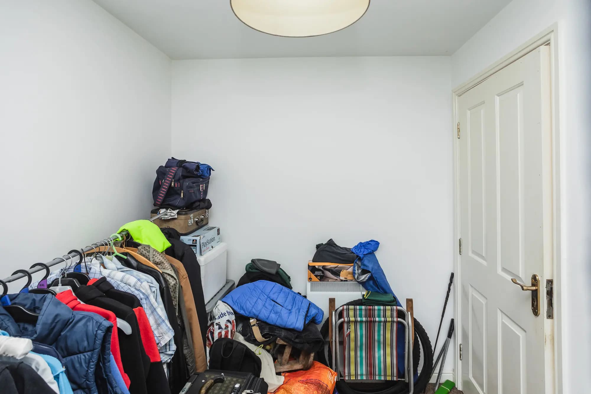 property photo 13 of 17