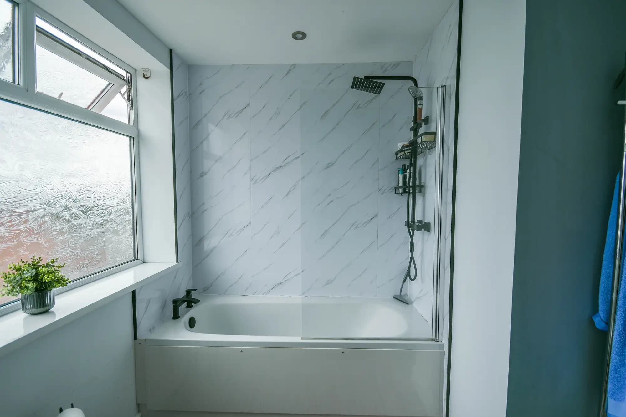 property photo 11 of 33