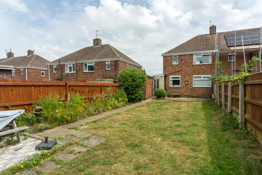 property photo 25 of 28