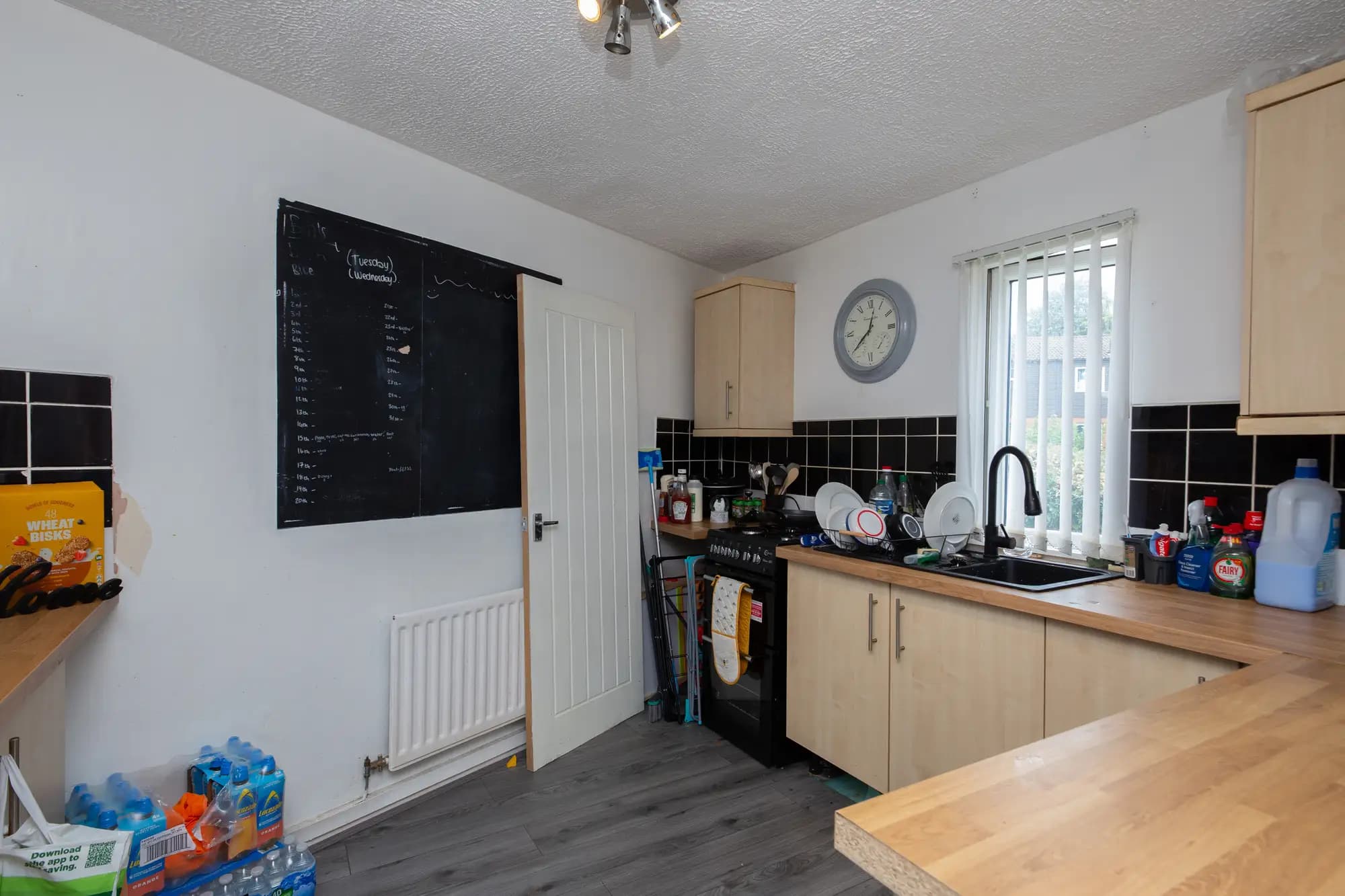 property photo 6 of 21