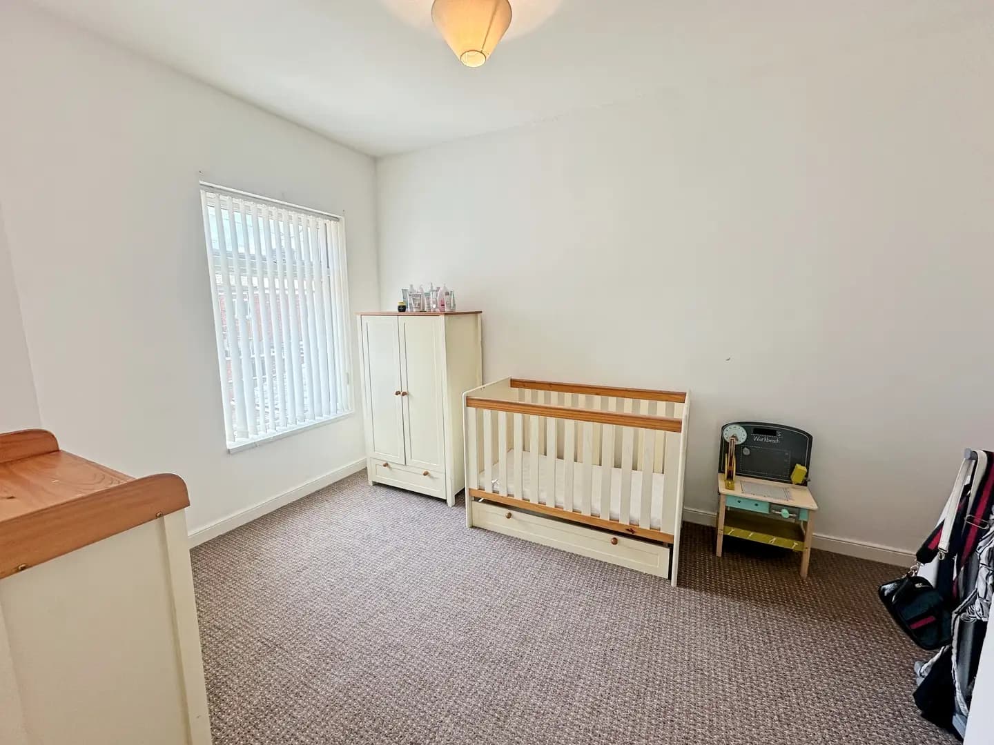 property photo 13 of 23
