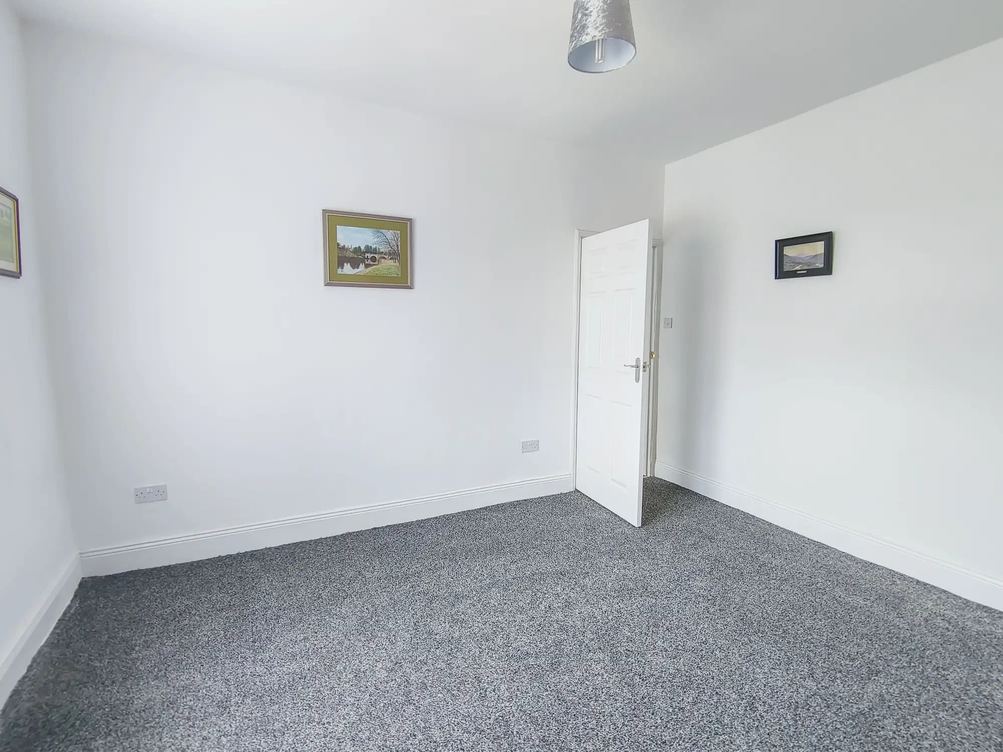 property photo 12 of 16