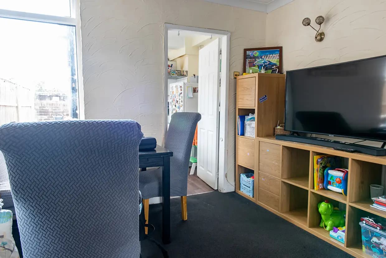property photo 2 of 20