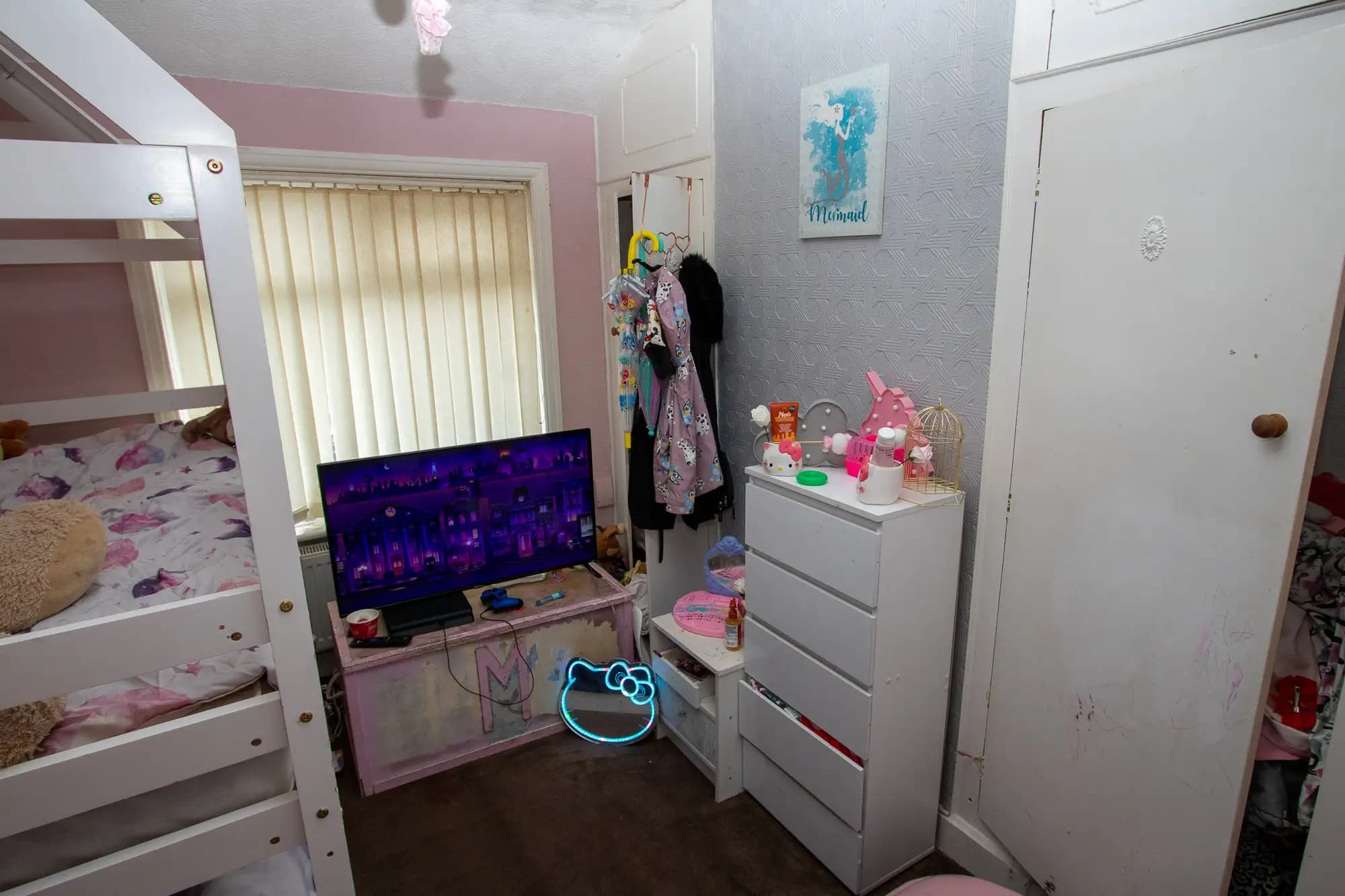 property photo 16 of 20