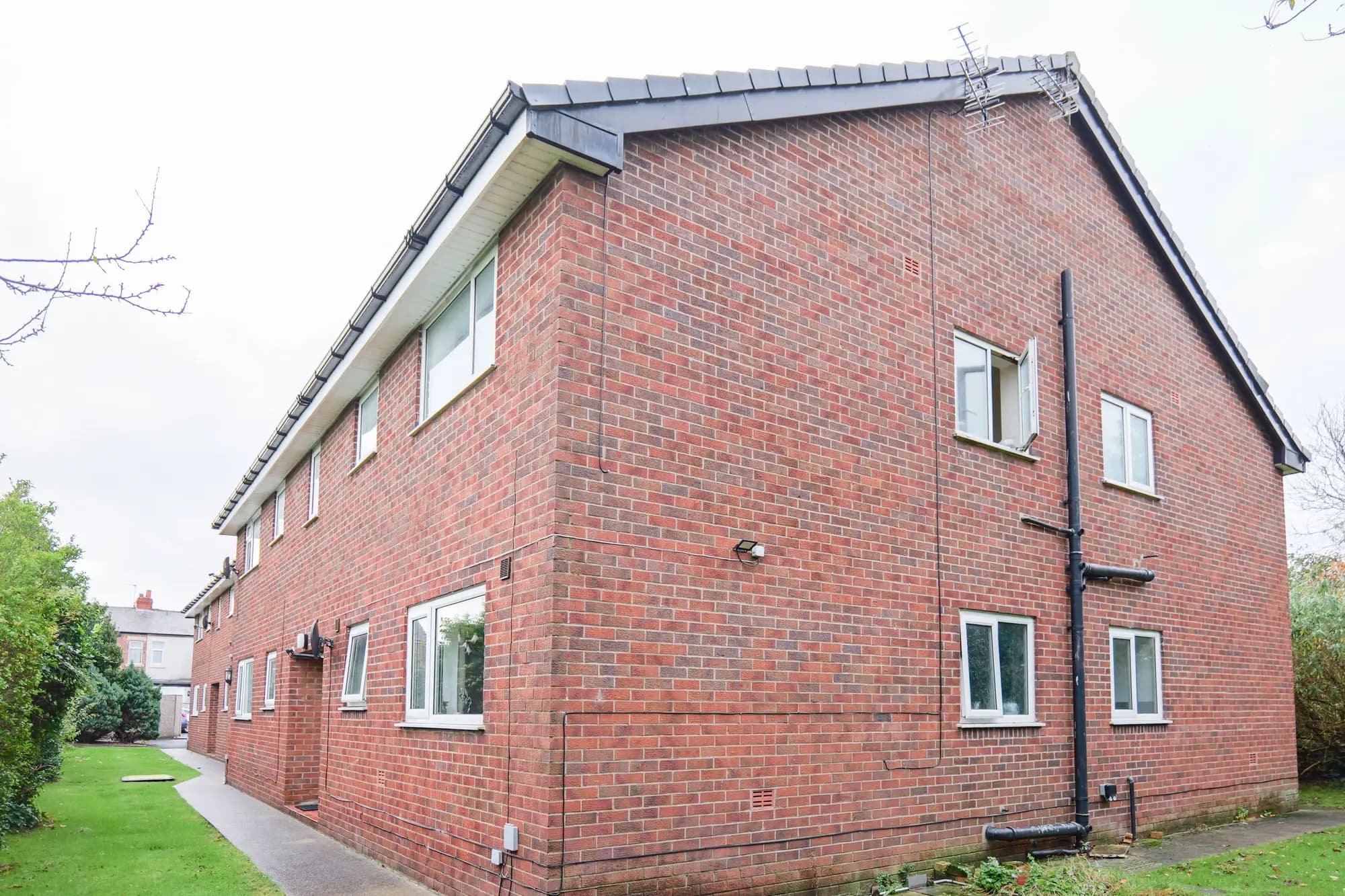 property photo 1 of 20