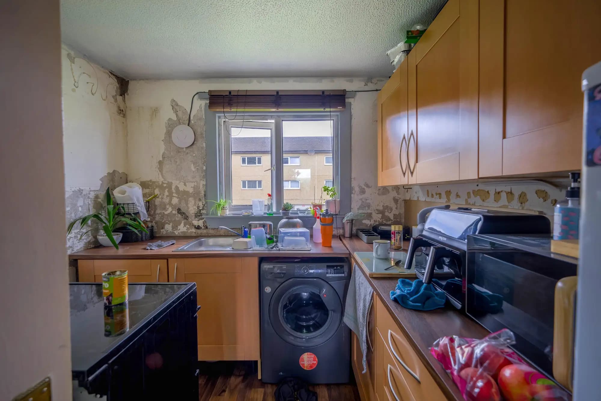 property photo 9 of 32
