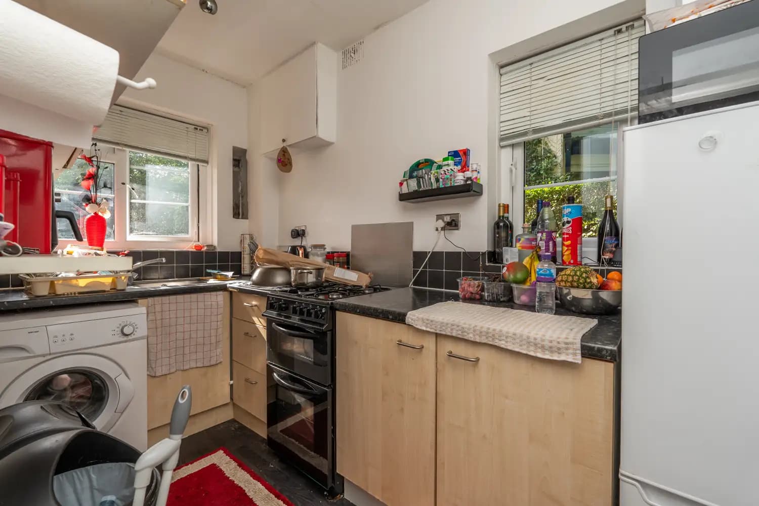 property photo 5 of 19