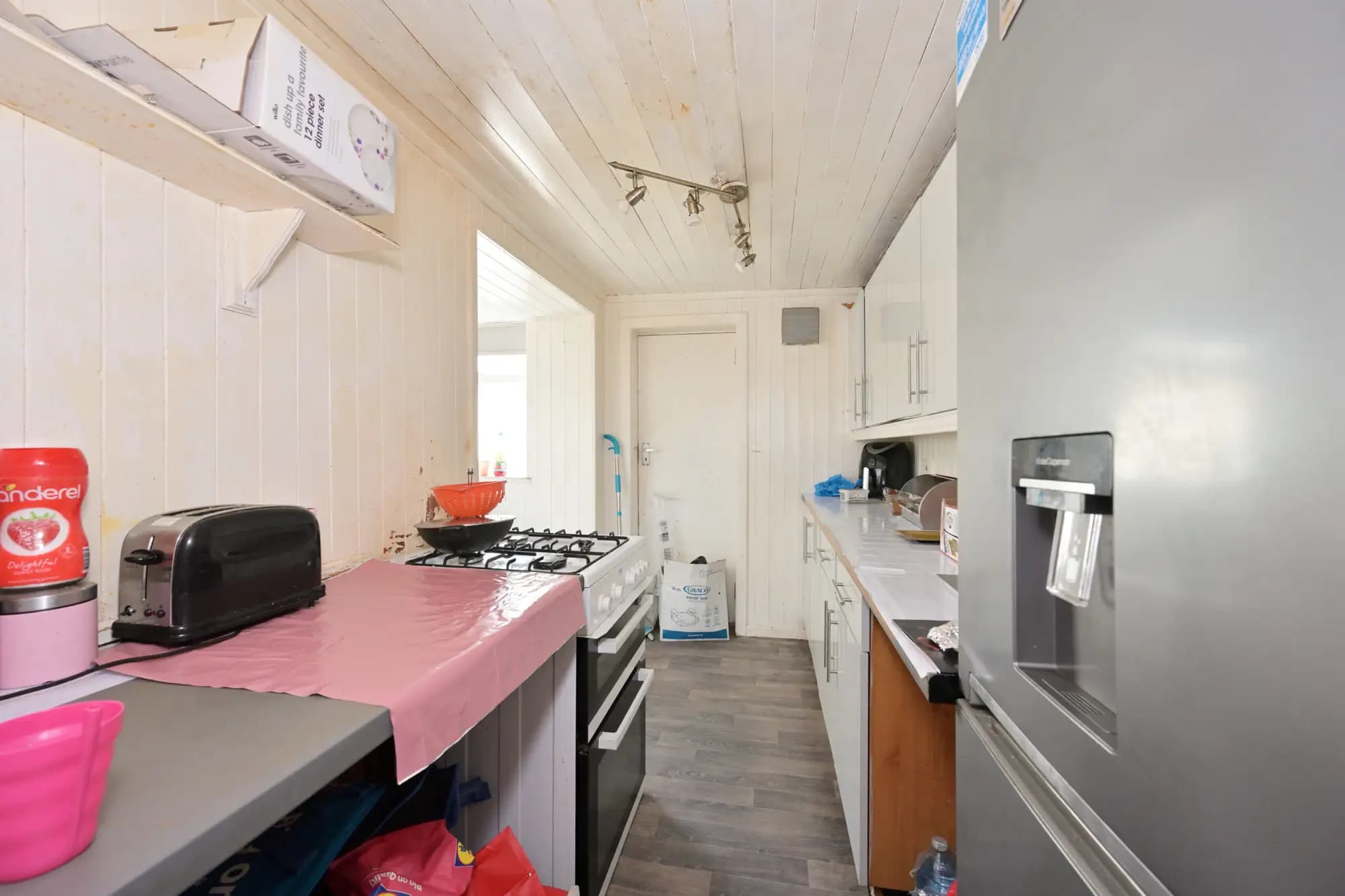 property photo 12 of 19