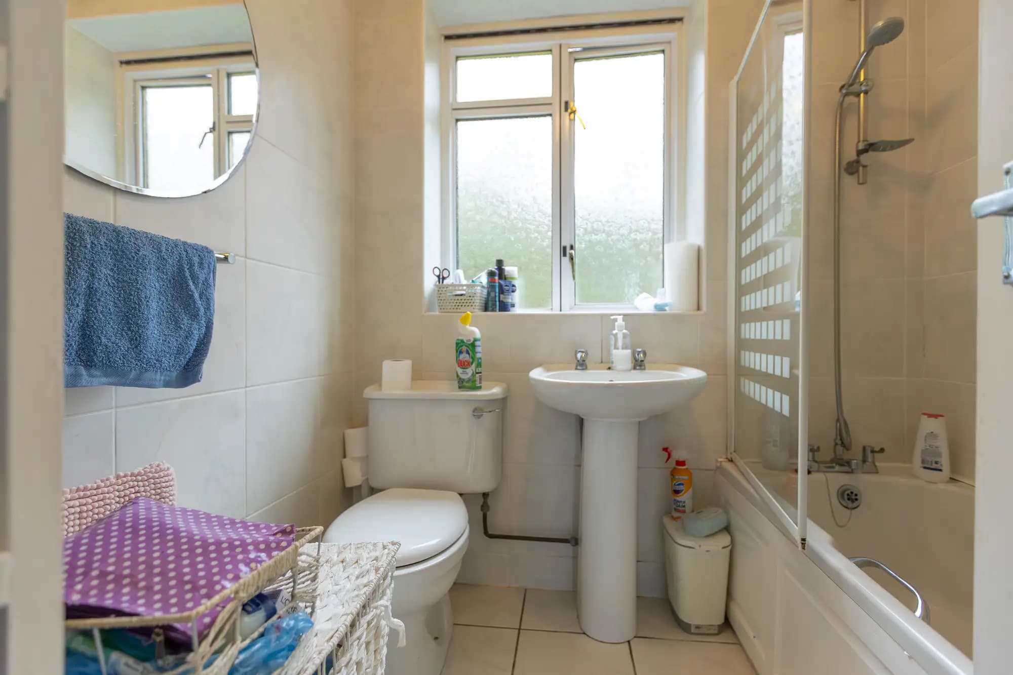 property photo 10 of 17