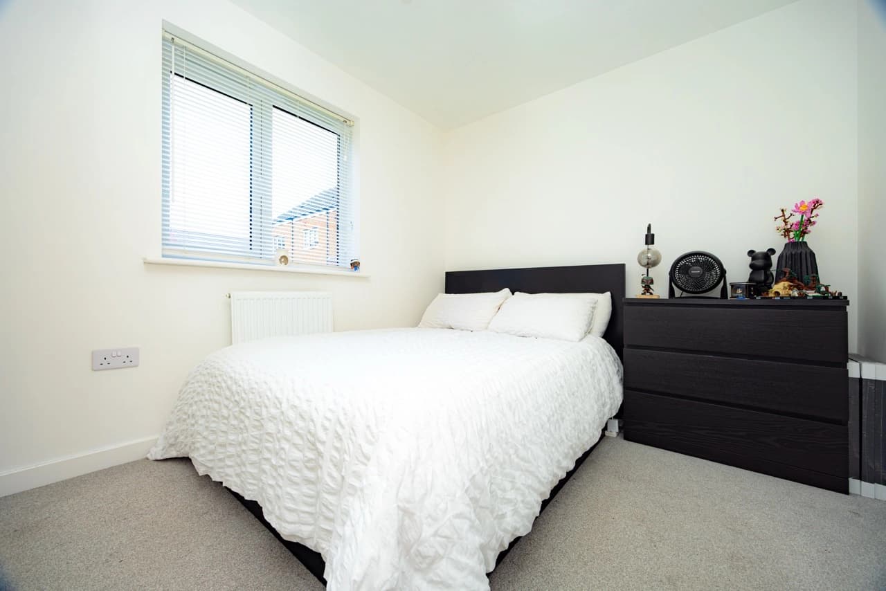 property photo 12 of 23