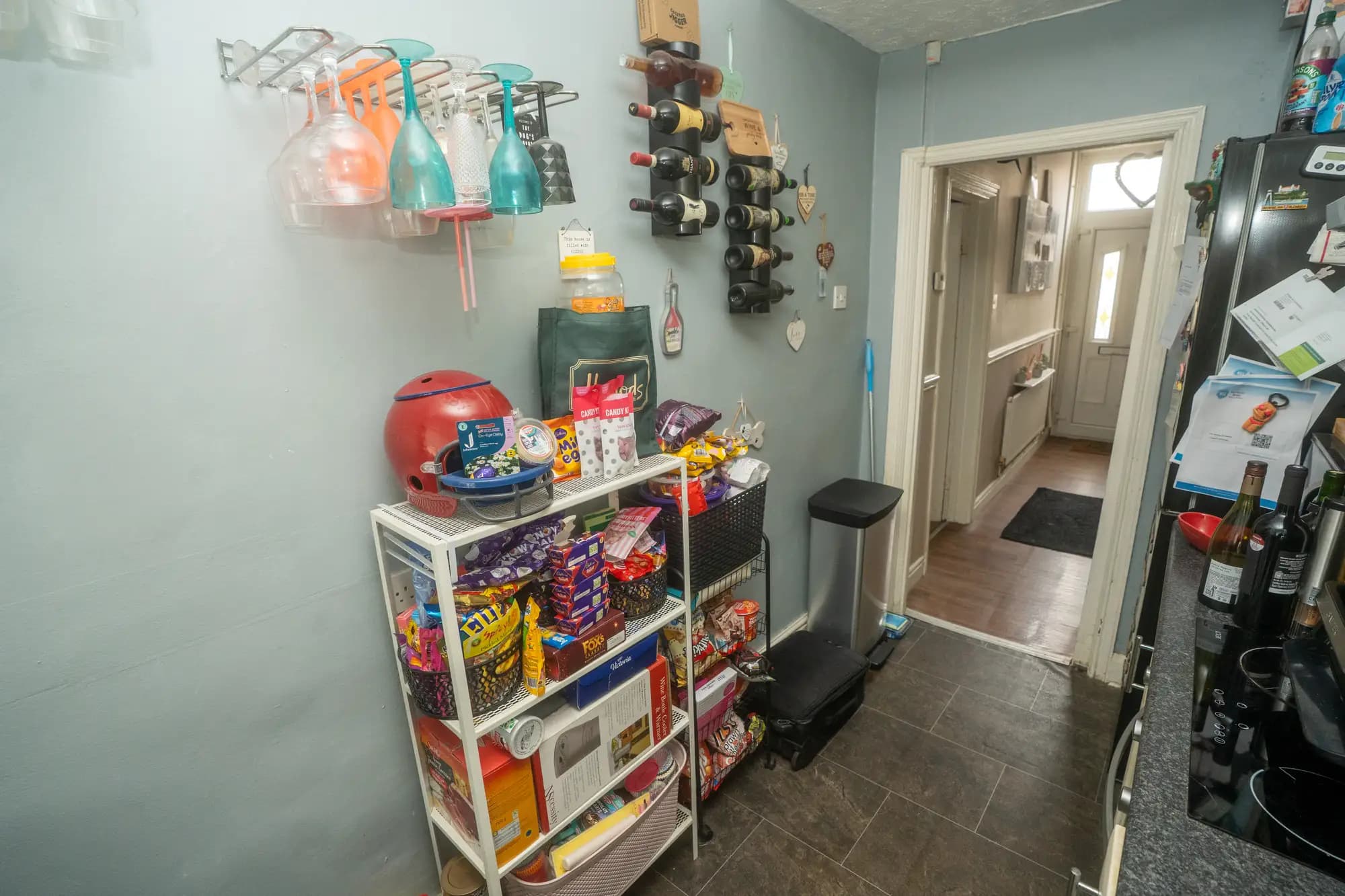 property photo 6 of 17