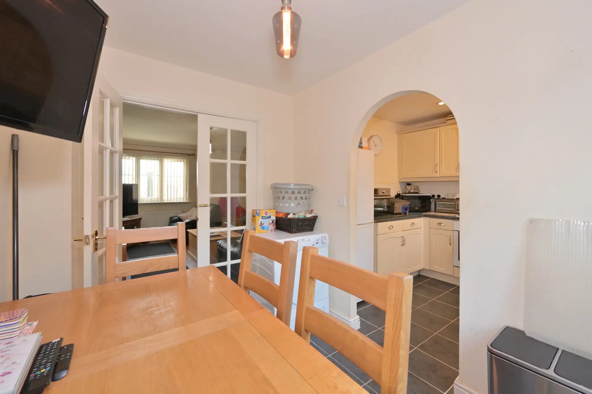 property photo 10 of 16