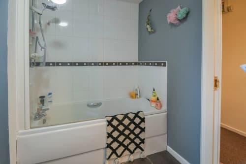 property photo 11 of 13