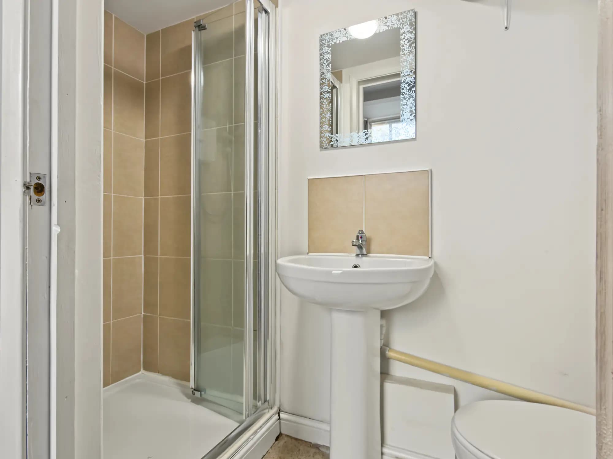 property photo 14 of 41