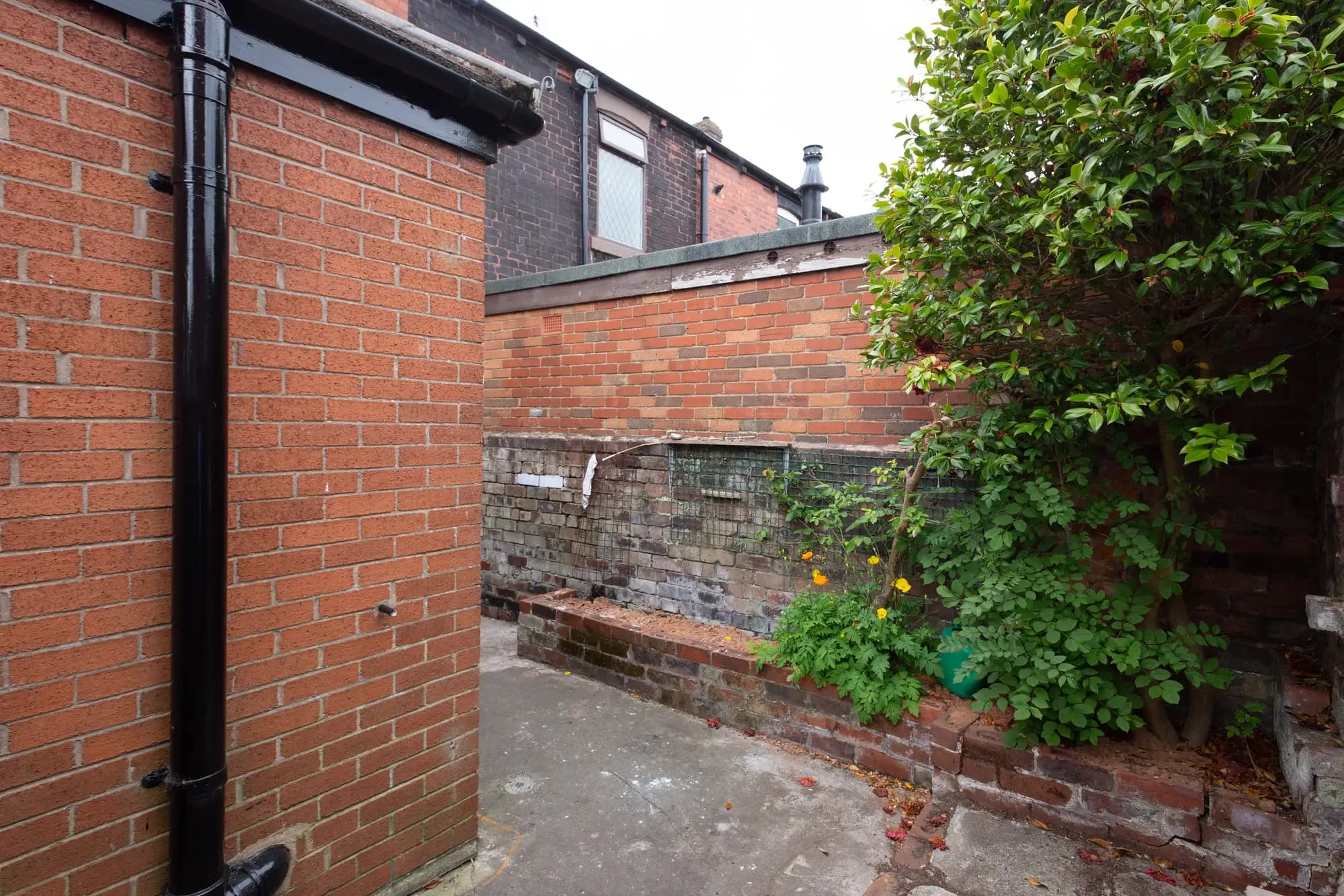 property photo 28 of 34