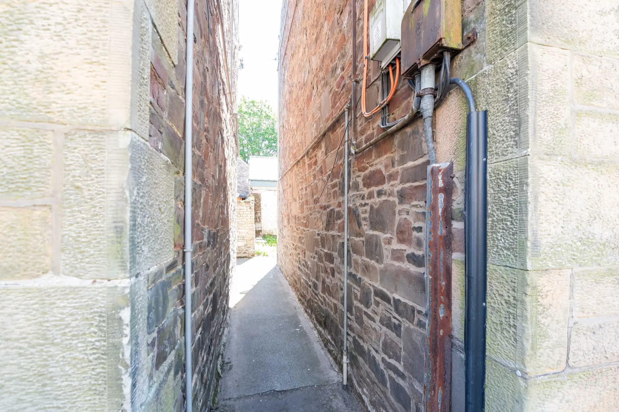 property photo 23 of 28