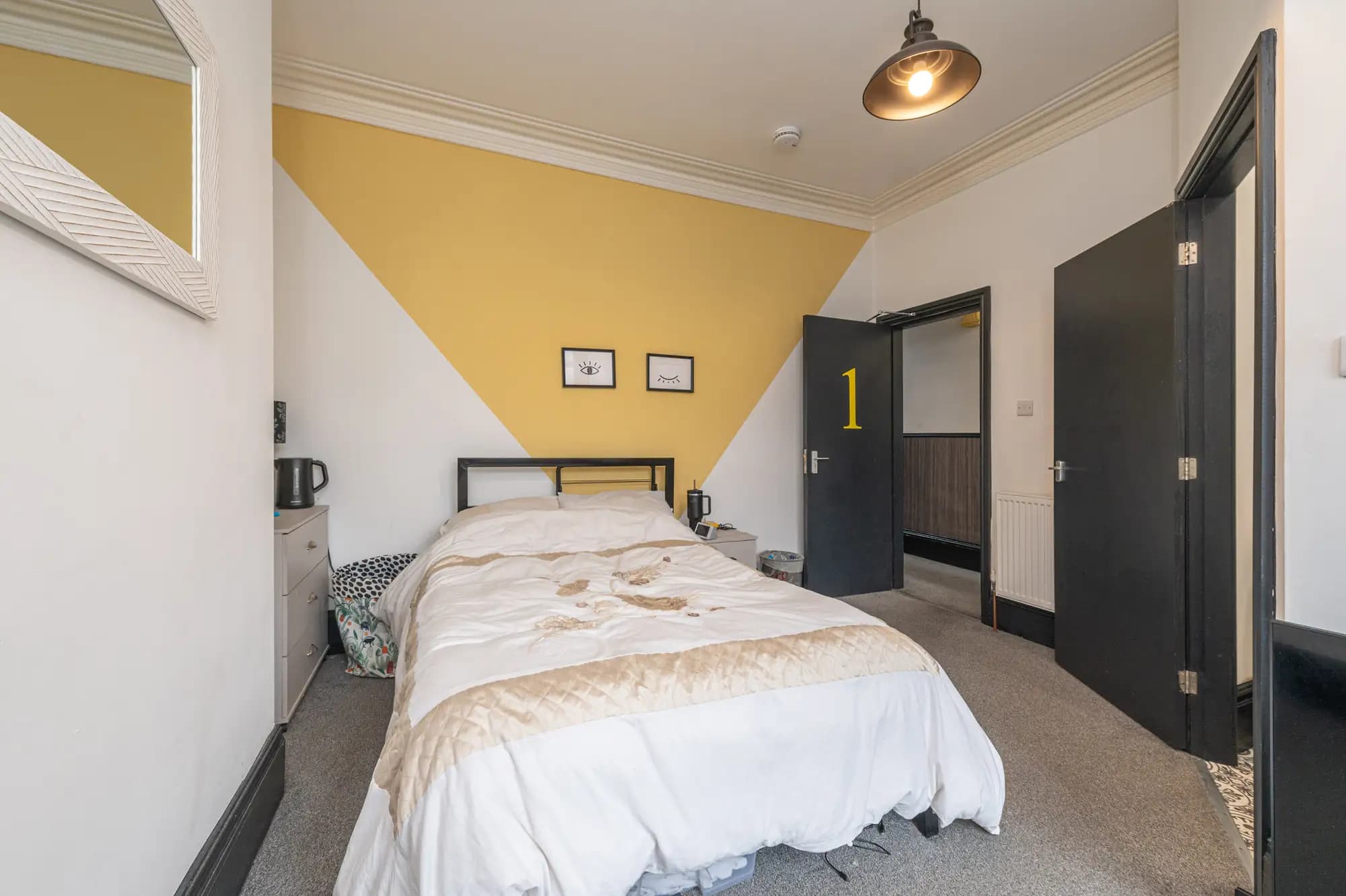 property photo 9 of 19