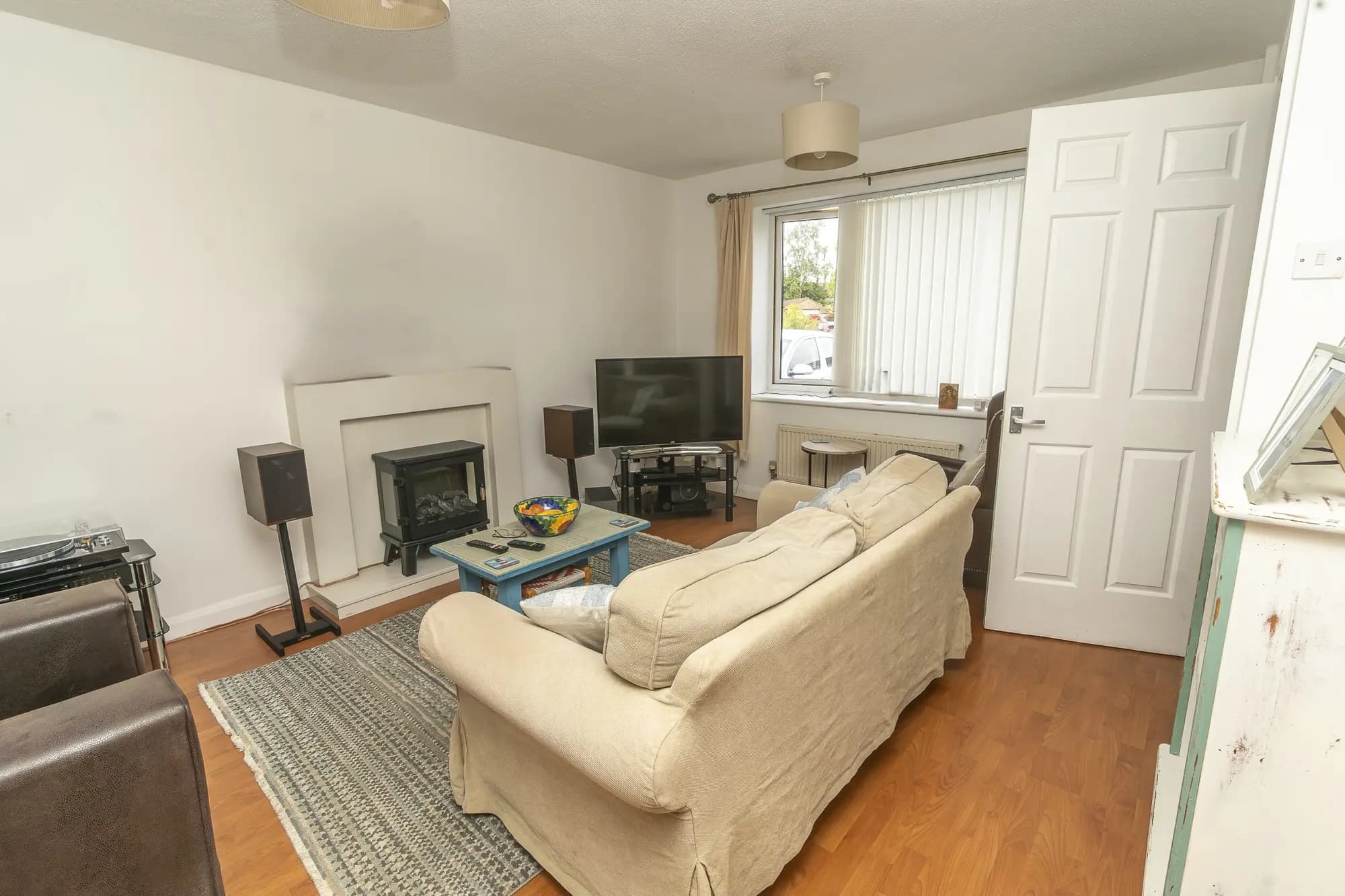 property photo 5 of 26