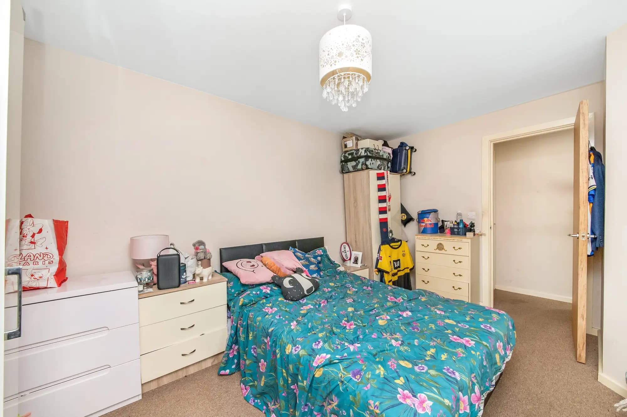 property photo 12 of 18