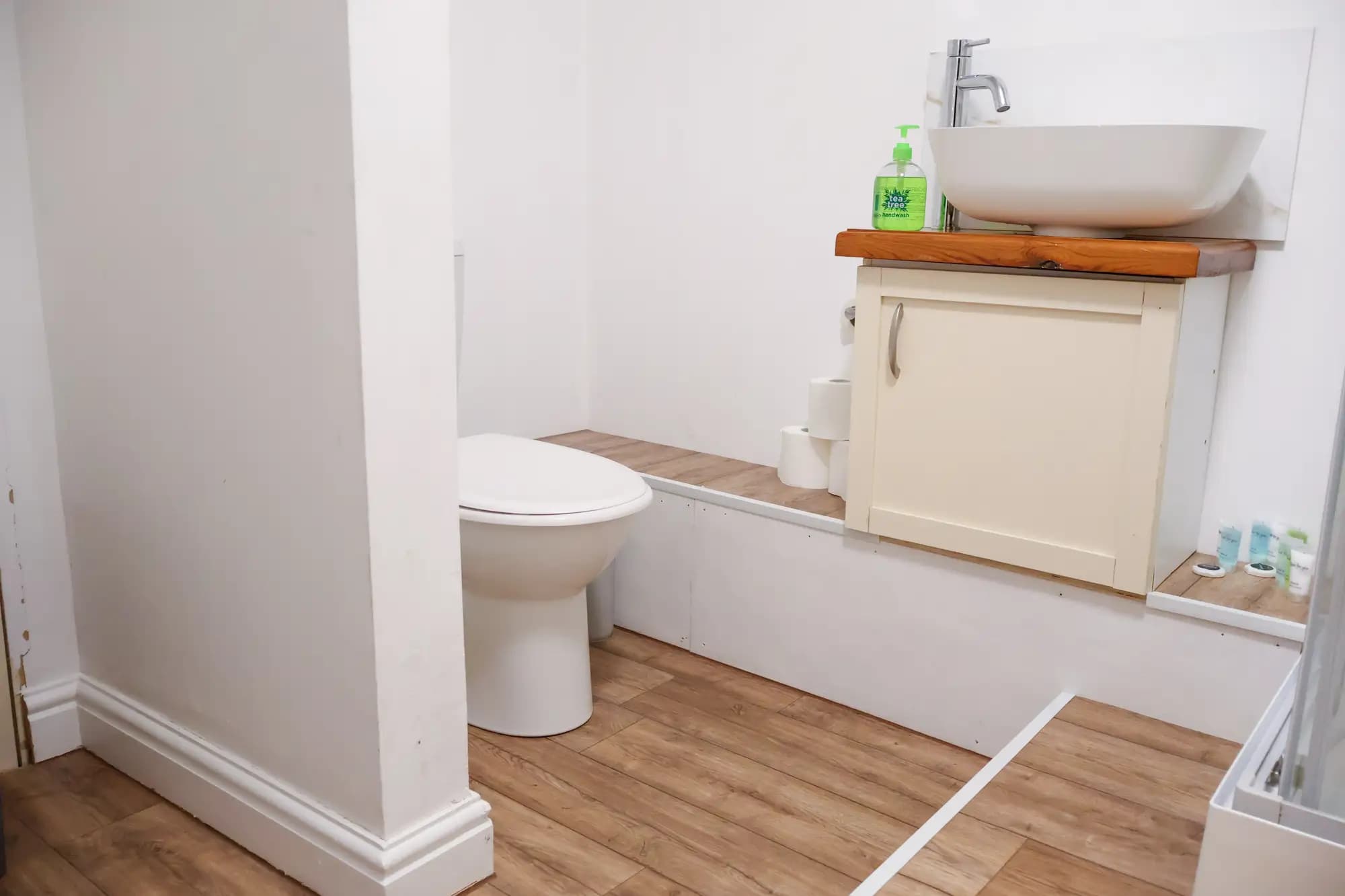 property photo 9 of 14