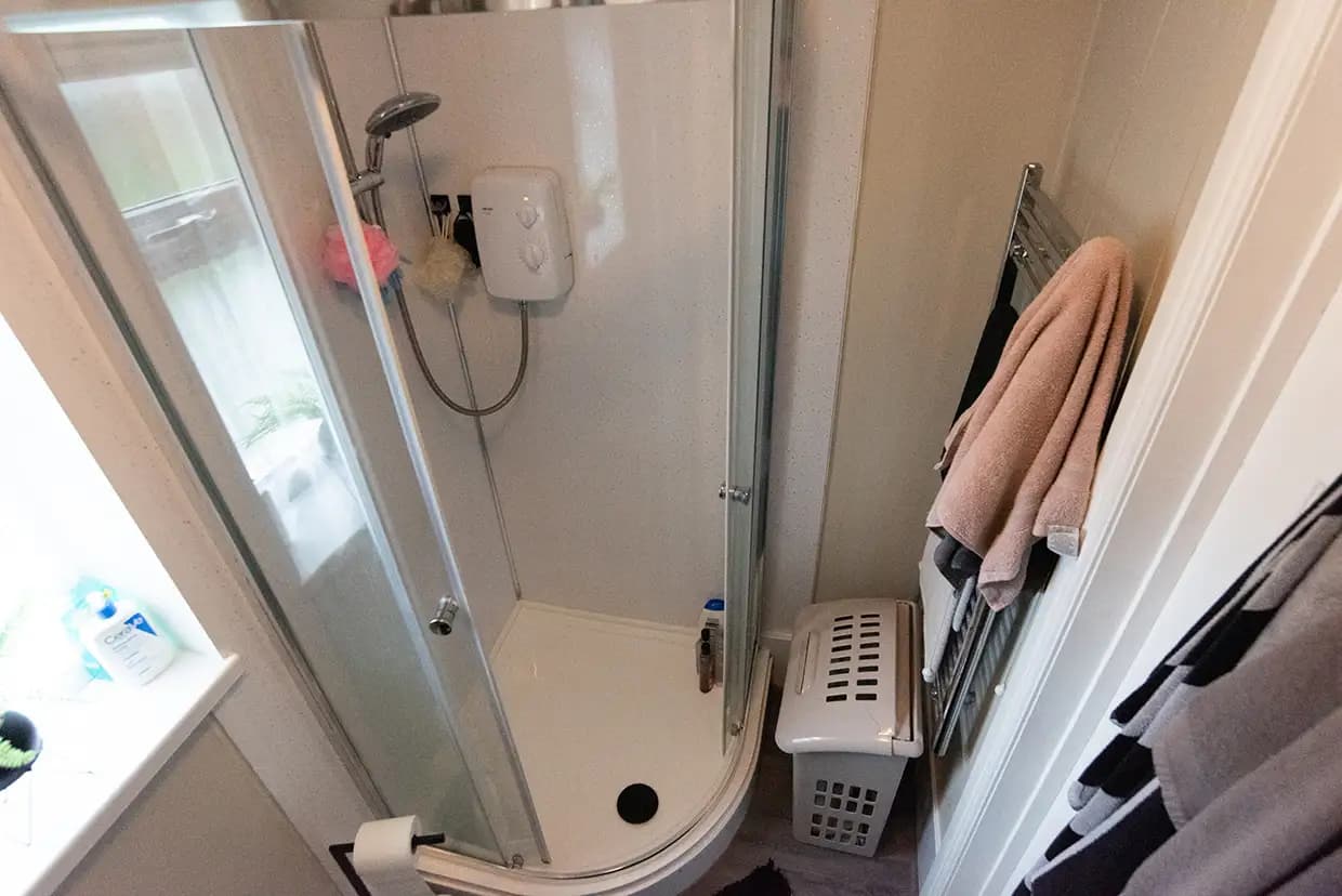 property photo 6 of 24