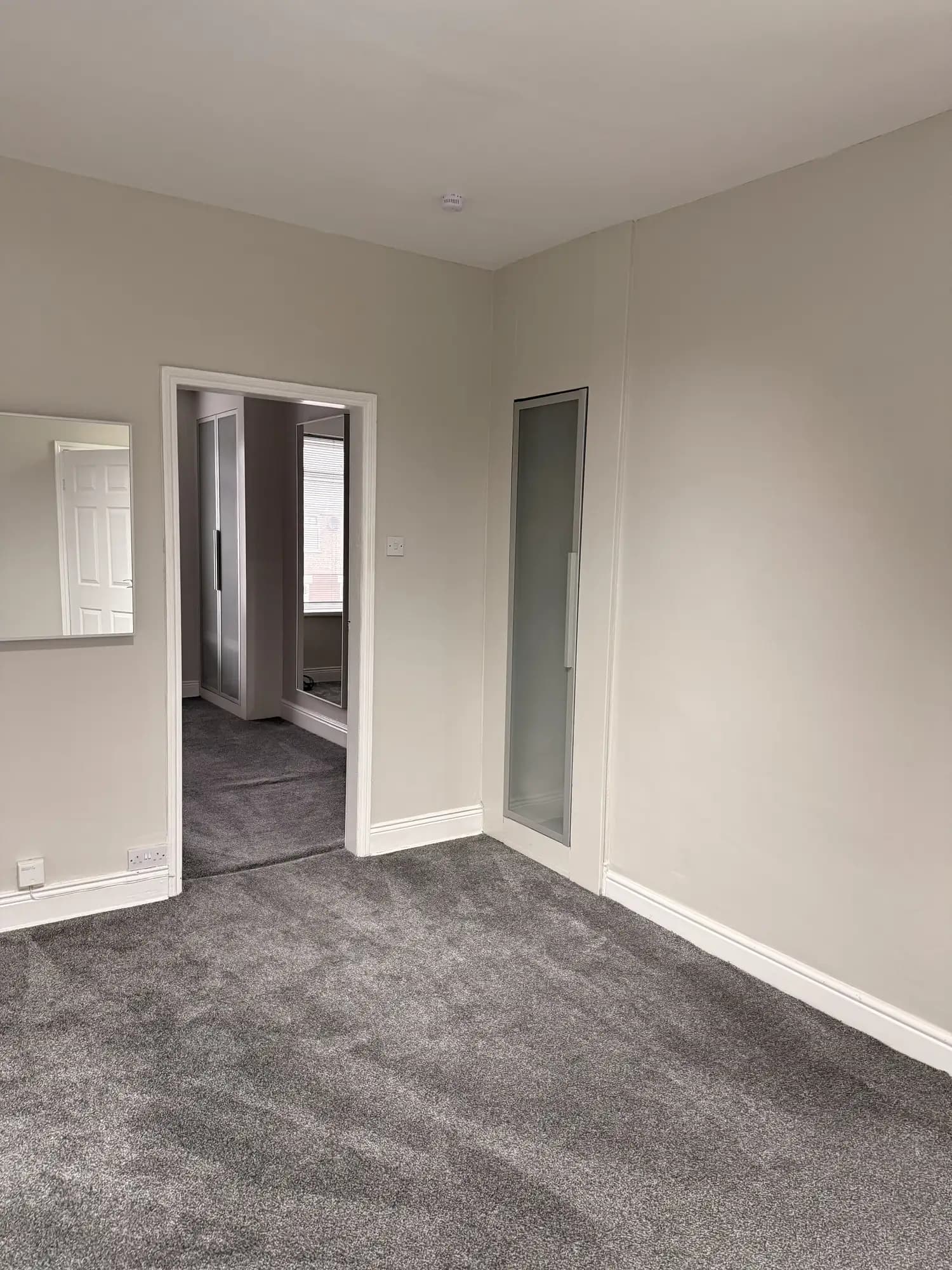 property photo 4 of 21