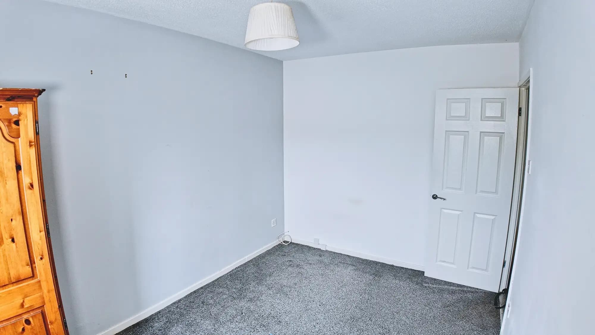 property photo 11 of 16