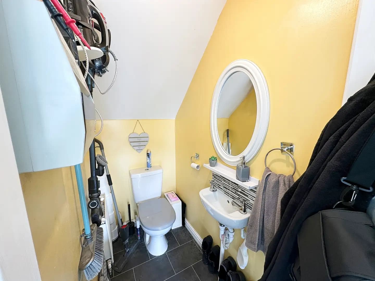 property photo 10 of 25