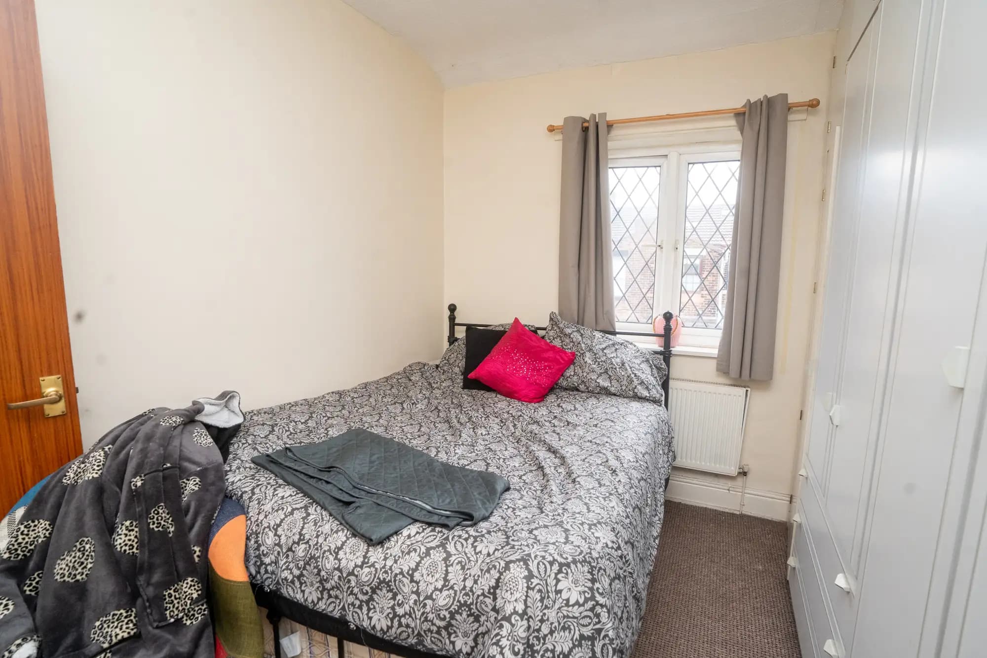 property photo 20 of 29
